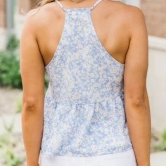 Everly Blue Floral Tank Size Medium Women's Spaghetti Strap Racer Back N… - Picture 6 of 6